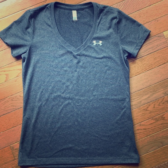 Under Armour Tops - Under Armour shirt